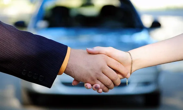 Do Dealerships Buy Junk Cars? Alternatives To Dealerships